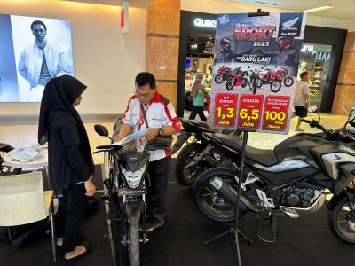 menarik-perhatian-honda-sport-moto-show-sukses-di-gelar
