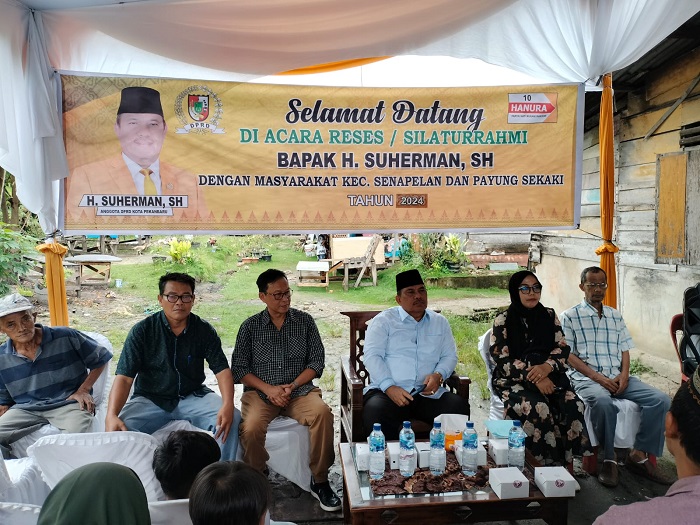 Jalan Lingkungan Tidak Ada Lampu PJU, Warga Sampaikan Aspirasi Saat Reses H Suherman