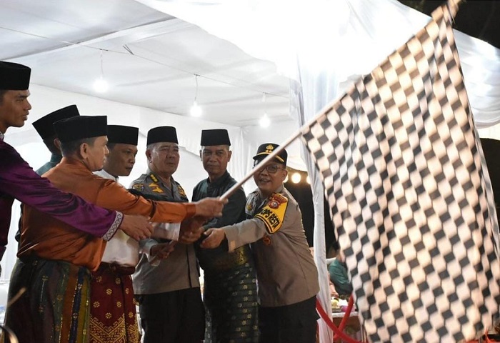 Ketua DPRD Kota Pekanbaru Ikut Melepas Pawai Malam Takbiran Idul Fitri 1445 H
